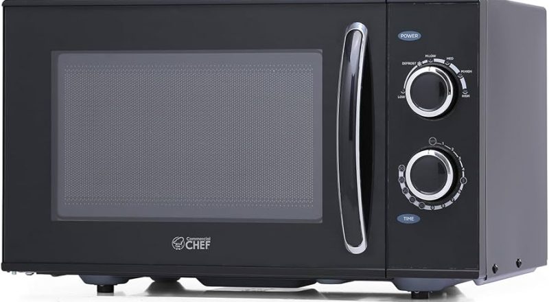 Creative Guide to Painting Plastic Flower Pots with Acrylic Paints