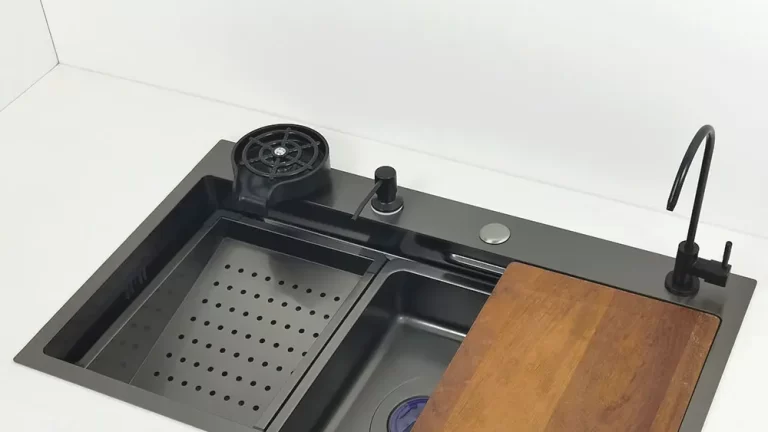 Guide to How to Install a Kitchen Sink