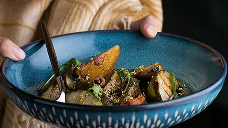 Enhance Your Dining Experience with Blue Tableware in 2025