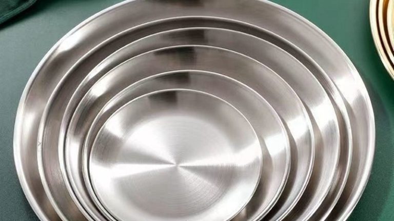 Modern Dining: Choosing Stainless Steel Tableware in 2025
